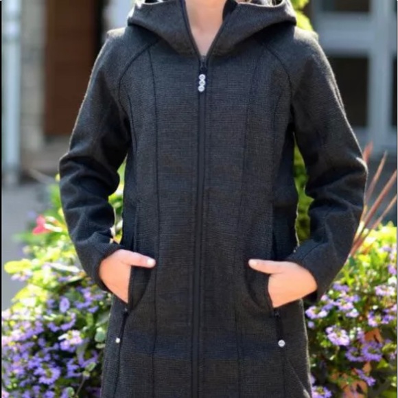 Lululemon Size 6 Weather or Not Jacket - Picture 6 of 9